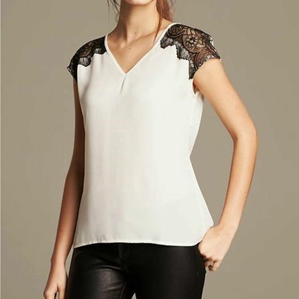 Banana Republic Contrasting Lace Blouse Top XS White Cream Sleeveless 90s Fairy